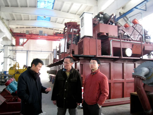 黑旋風工程機械開發(fā)公司元旦期間接待法國客戶來訪 