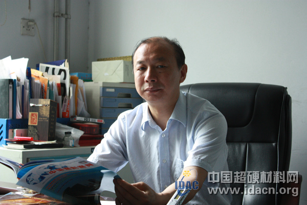 河南工業(yè)大學材料科學與工程學院努力打造磨料磨具行業(yè)教育平臺