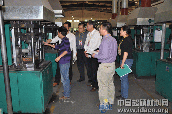 金剛石鋸切鉆進(jìn)工具制造技術(shù)工人職業(yè)資格考核鑒定在廣東奔朗舉行