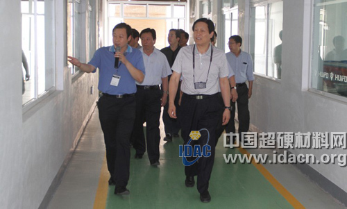 國(guó)家住建部司長(zhǎng)李兵弟蒞臨惠豐金剛石調(diào)研