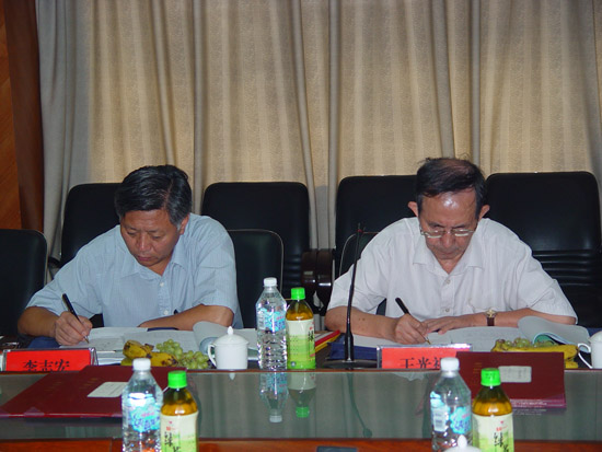 高品級粗顆粒(30/60)立方氮化硼通過成果鑒定