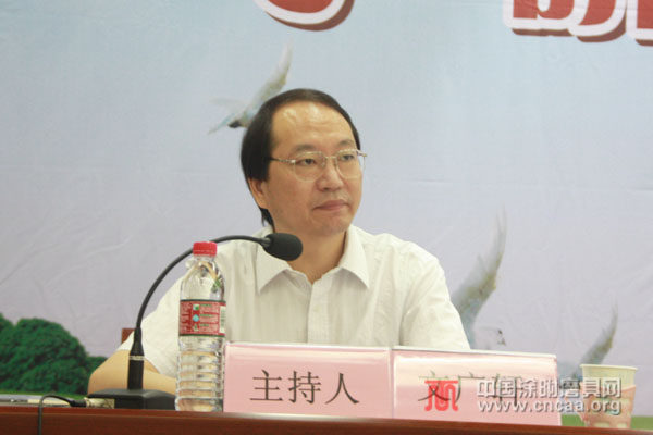 2009鄭州市院士專家企業(yè)行產(chǎn)學(xué)研聯(lián)盟創(chuàng)新論壇暨研磨材料工程技術(shù)中心揭牌儀式在白鴿舉行