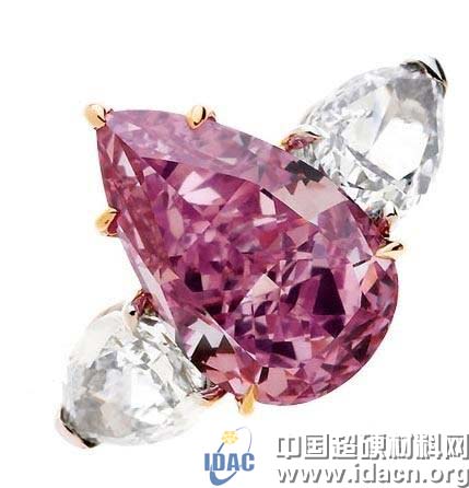 珍賞鉆石繽紛璀璨的色彩魔術(shù)
