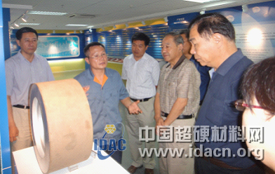 中國機床工具工業(yè)協(xié)會李晶明副秘書長一行到三磨所調研