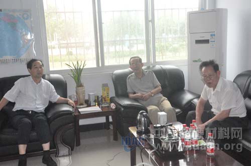 王光祖教授一行柘城走訪系列報(bào)道——走進(jìn)力量新材料集團(tuán)