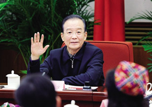 溫家寶：民資進(jìn)壟斷行業(yè)細(xì)則上半年一定制訂出來