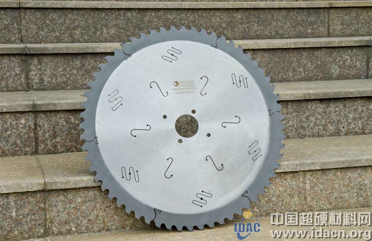 黃河旋風(fēng)：大直徑金剛石鋸片使用效果