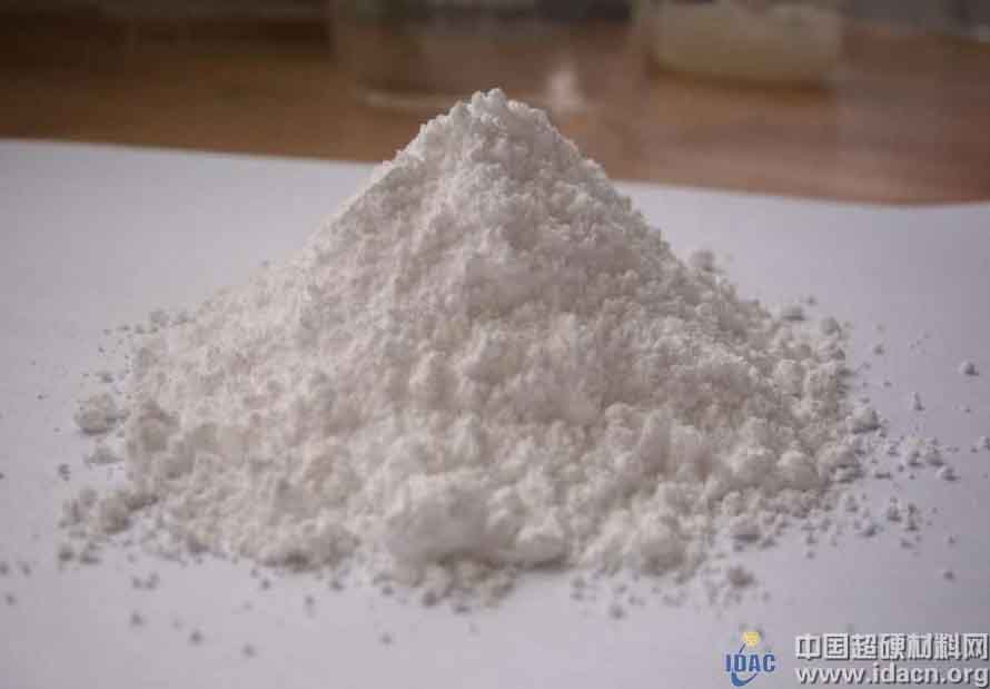 白色石墨烯高效吸收油污可重復(fù)使用 