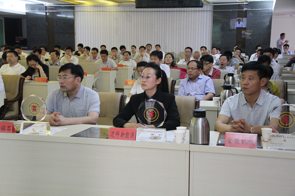 惠豐金剛石公司榮獲“商丘市市長質(zhì)量獎”
