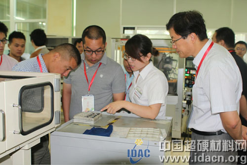 2014超硬刀具經(jīng)銷商洽談會在鄭鉆順利召開