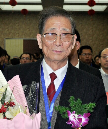 衛(wèi)鳳午：兩座基石  巍巍豐碑