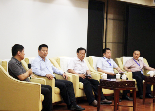 華晶微鉆參加省供應(yīng)鏈管理企業(yè)會議 加強“互聯(lián)網(wǎng)+” 的發(fā)展