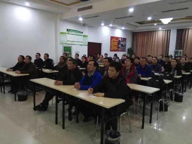 中南鉆石舉辦貫徹黨的十九大精神、弘揚人民兵工精神暨黨性教育專題培訓