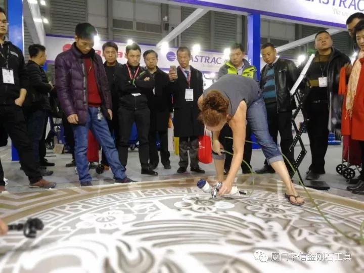 宇信金剛石：站在巨人的肩膀上，看得更高、變得更強(qiáng)大。
