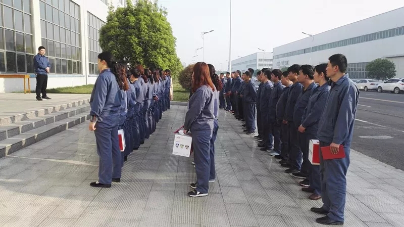 黃河旋風 超硬砂輪材料制造事業(yè)部召開2017年度表先會
