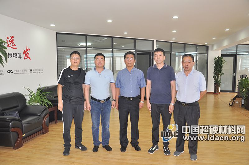 西安銳凝超硬工具總經(jīng)理周勇到訪中國超硬材料網(wǎng)