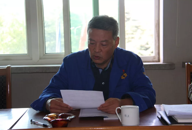 中南鉆石公司召開(kāi)九月份黨委中心組理論學(xué)習(xí)擴(kuò)大會(huì)
