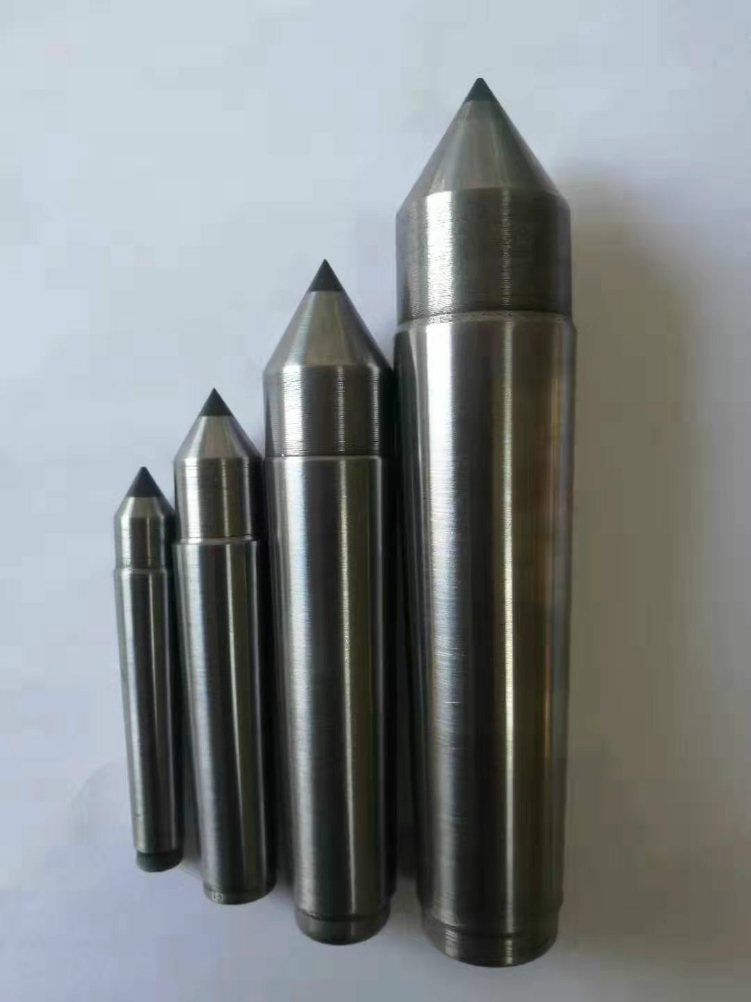 專業(yè)生產(chǎn)金剛石頂尖，高精度金剛石頂尖