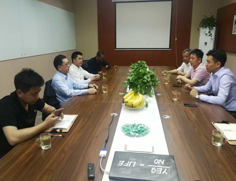 香港六福珠寶徐總、尚碩珠寶翁總一行蒞臨君銳鉆石考察指導(dǎo)
