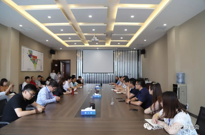 鄭州市知識(shí)產(chǎn)權(quán)協(xié)會(huì)一行到鄭州市新材料產(chǎn)業(yè)園區(qū)調(diào)研超硬材料產(chǎn)業(yè)