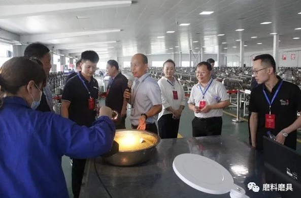滎陽市政協(xié)委員到鄭州市新材料產(chǎn)業(yè)園區(qū)調(diào)研超硬材料產(chǎn)業(yè)