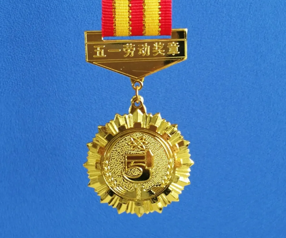 黃河集團(tuán)多個(gè)項(xiàng)目和先進(jìn)個(gè)人受到省市級(jí)表彰