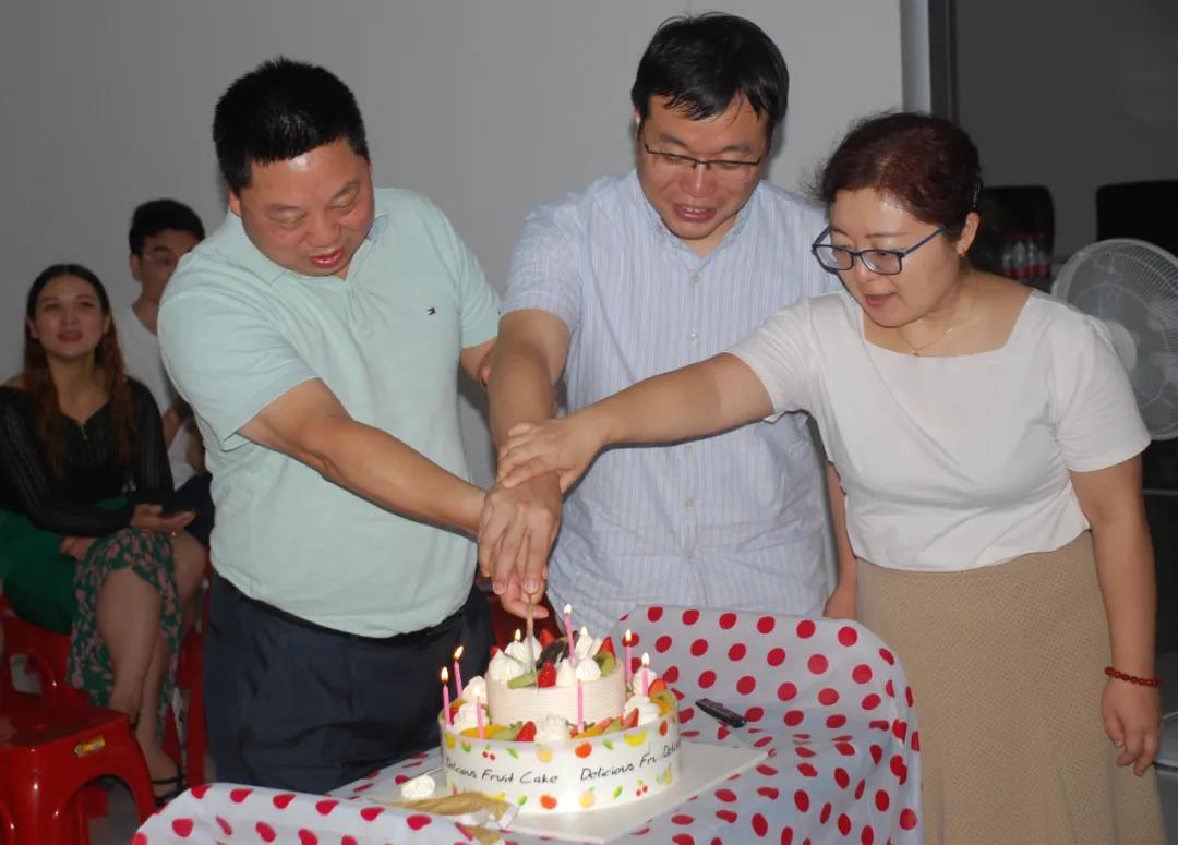 深圳海明潤開業(yè)18周年暨中山海明潤工業(yè)園落成1周年慶典隆重舉行