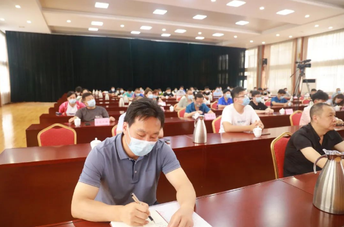 南陽市科普講堂啟動(dòng)儀式暨首站（方城）宣講活動(dòng)成功舉辦