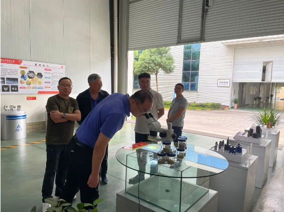 超硬材料分會深入兩湖地區(qū)部分超硬材料企業(yè)走訪調(diào)研