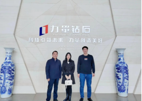 中國超硬材料網(wǎng)一行走進柘城“中國金剛石產業(yè)基地”