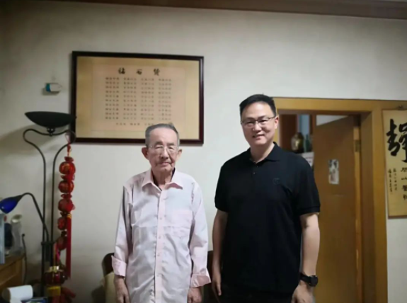江蘇鋒泰董事長(zhǎng)邱瑜銘拜訪王光祖老師、到訪中國(guó)超硬材料網(wǎng)