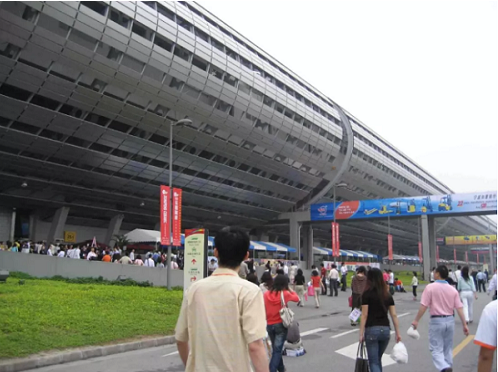 2023廣州數(shù)控機(jī)床、制造業(yè)、橡塑、包裝展震撼開幕 展出了國際新高度