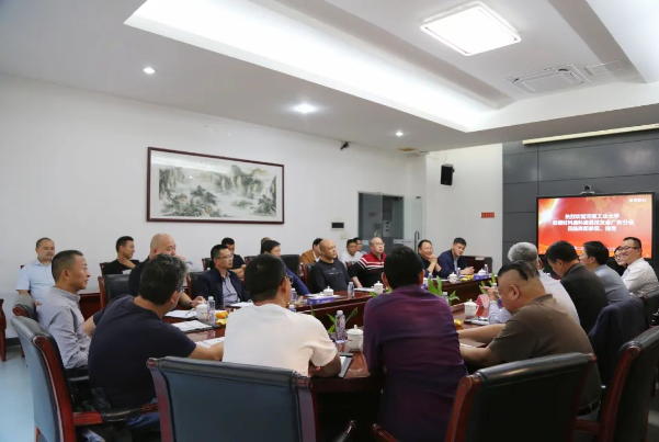 30余名校友齊聚奔朗新材！河南工業(yè)大學(xué)超硬材料磨料磨具廣東校友會(huì)成立