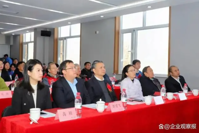 晶體院：中國(guó)建材集團(tuán)新材料技術(shù)引領(lǐng)者