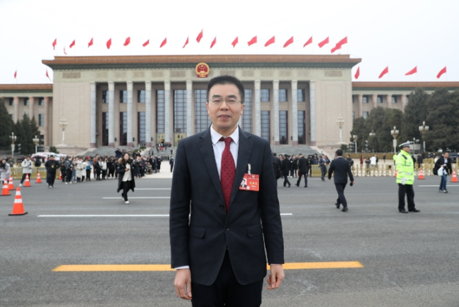 全國政協(xié)委員單崇新：實施科普育人 加強高校創(chuàng)新資源科普化