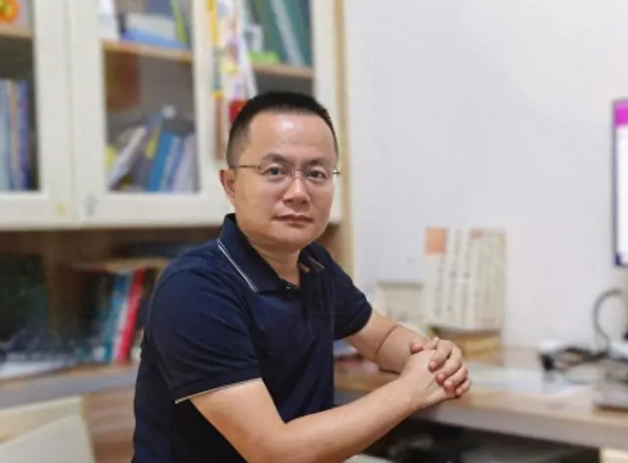 科學(xué)家合成立方偏轉(zhuǎn)聚合氮，讓高能量密度材料發(fā)展邁上新臺階