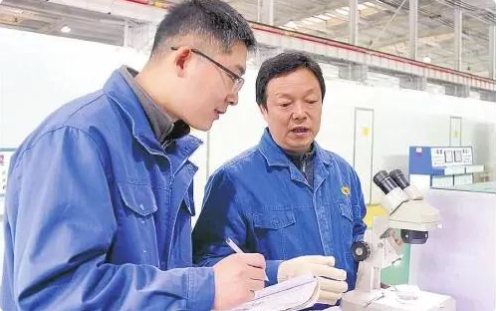 胡來運：匠心鍛造“金剛鉆”